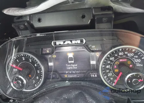 2021 Ram 1500 Big Horn 4X4 5'7 Box z USA, uszkodzony, nr VIN 1C6SRFFT8MN622915